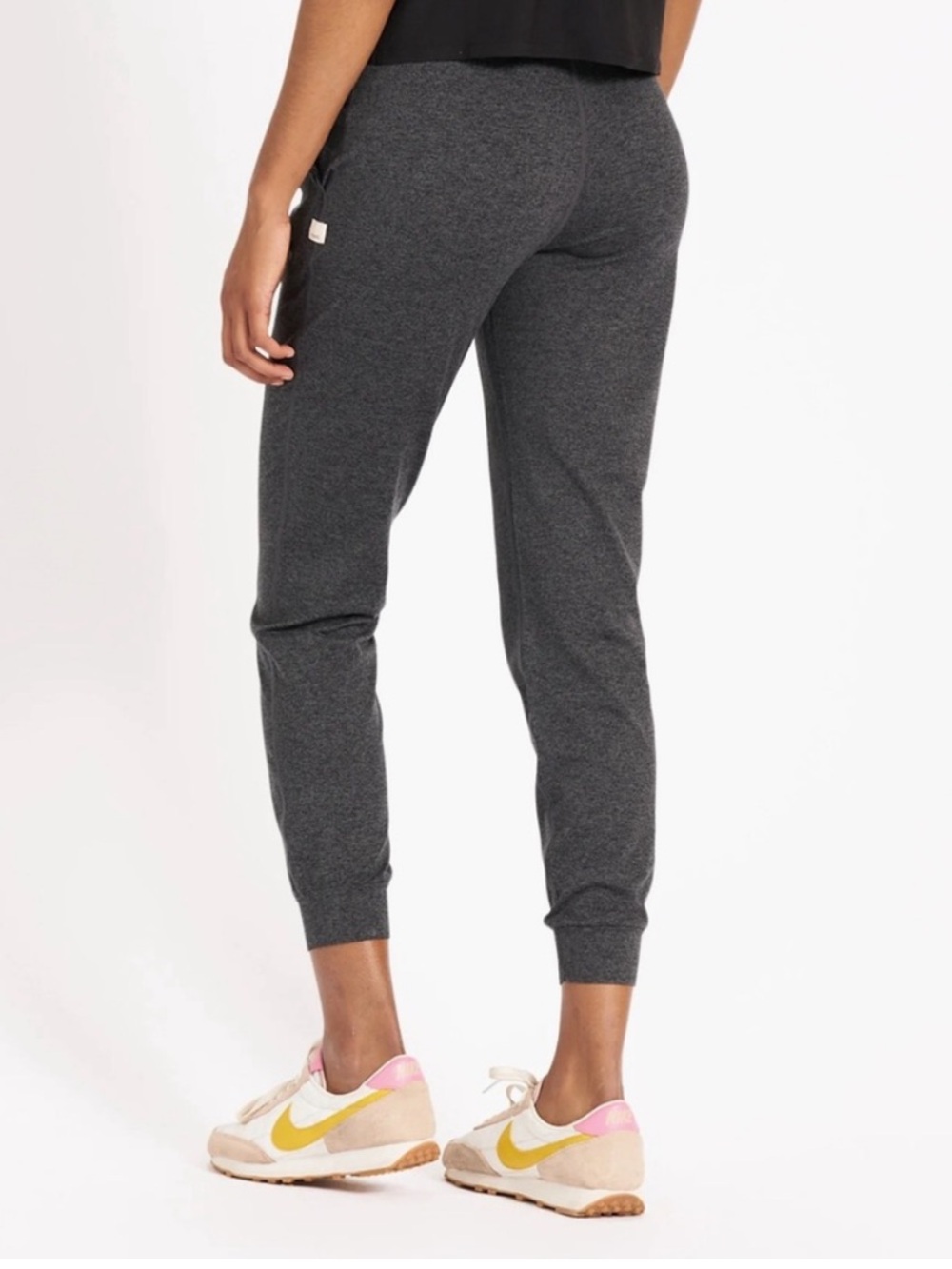 Vuori performance joggers gray regular length